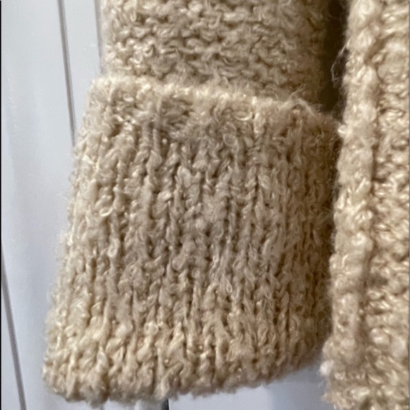 Womens L, UmGee, tan/natural, sweater - Picture 3 of 6